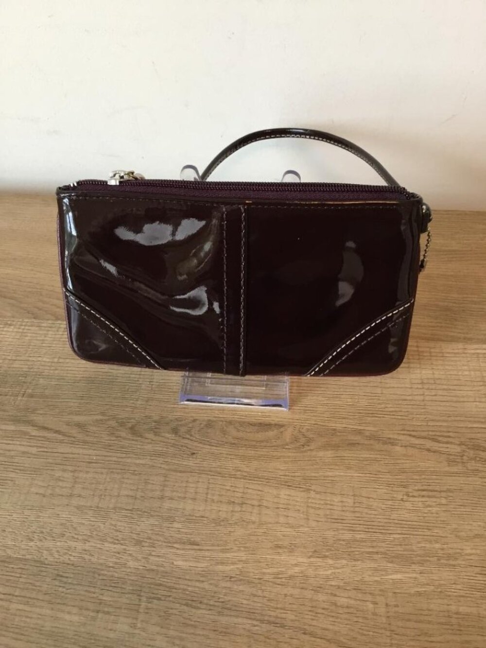 Vintage Coach Patent Leather Wristlet Dark Burgundy, Contrast Stitching - Picture 3 of 8